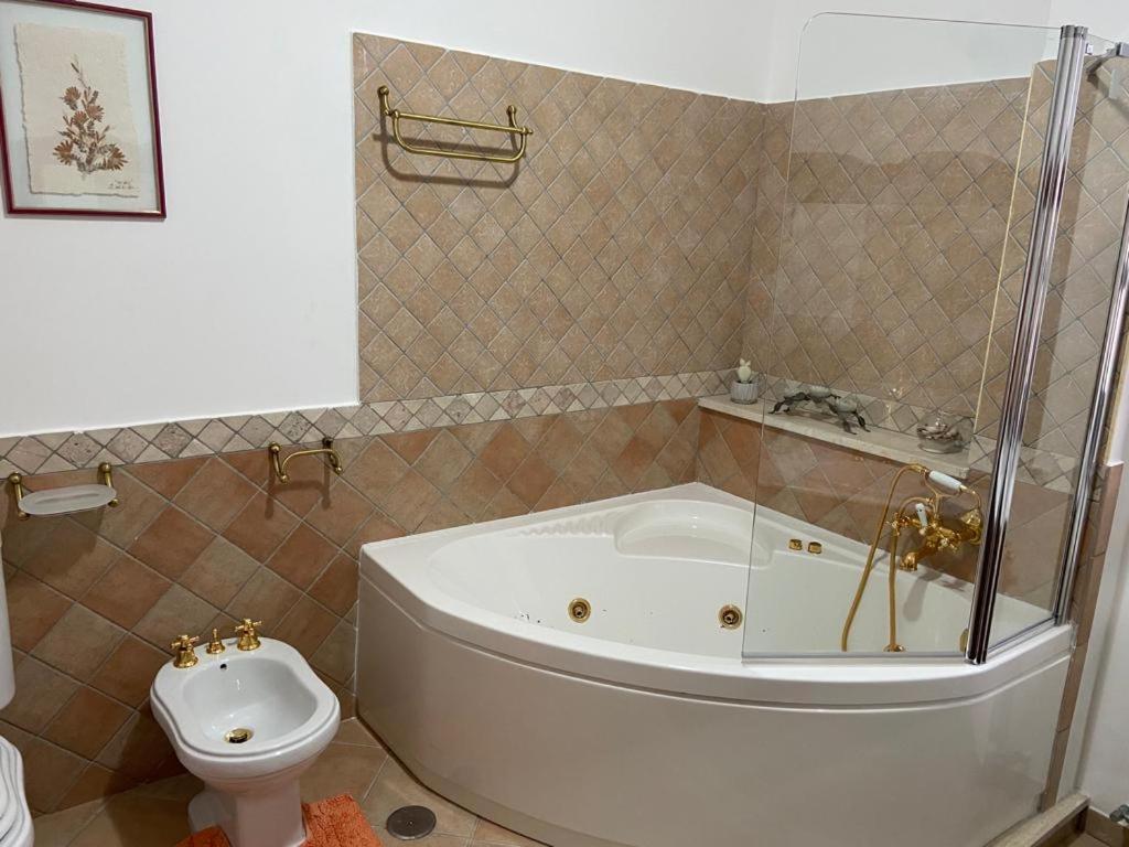 Villa Rosella Appartamento 2 - Con Piscina - 150 M Dal Mare Casa Margherita Екстер'єр фото
